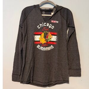 CCM Chicago Blackhawks Women's S NHL Team Classics Hooded Long Sleeve Tee 2067